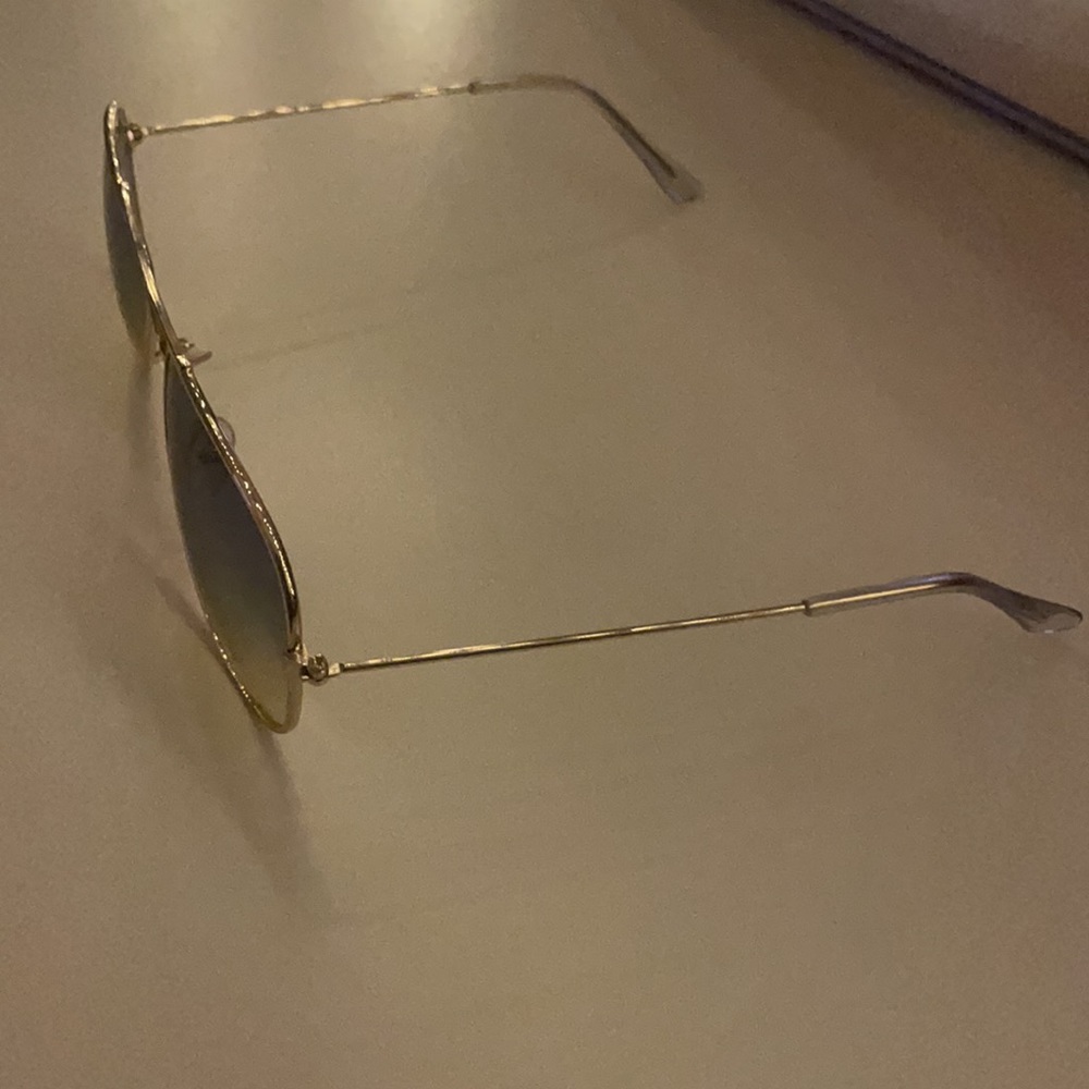 Sunglasses - Picture 3 of 4